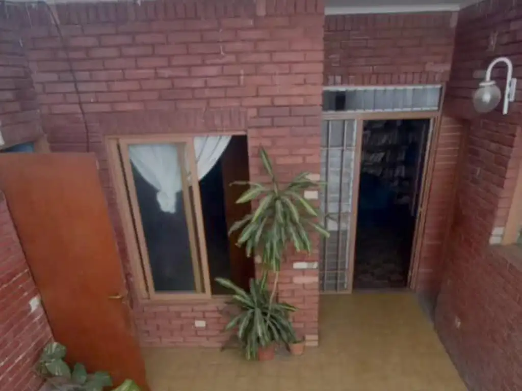 Casa de pasillo en VENTA - Barrio Belgrano