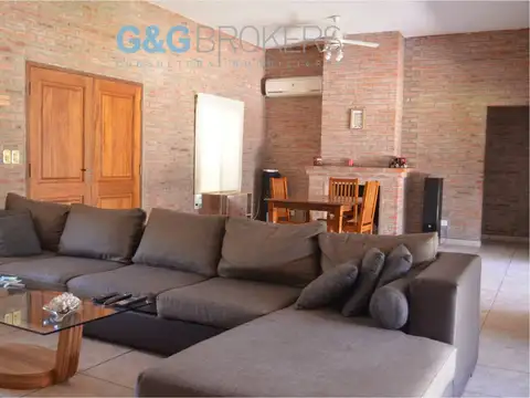 Casa en Venta con cochera