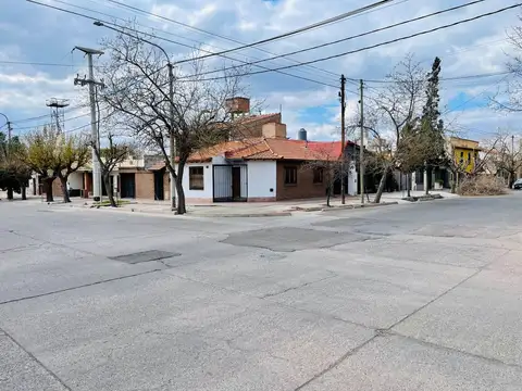 Casa - Venta - Argentina, Dorrego - guayaquil 400