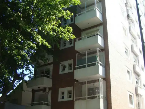 VILLA LURO. BASUALDO 200. DEPTO 3 AMBIENTES C/FRENTE CON PATIO - Foto 0