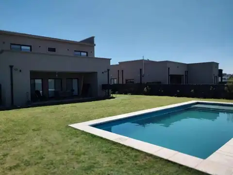 CASA EN ALQUILER EN SAN RAMON - PILAR DEL ESTE