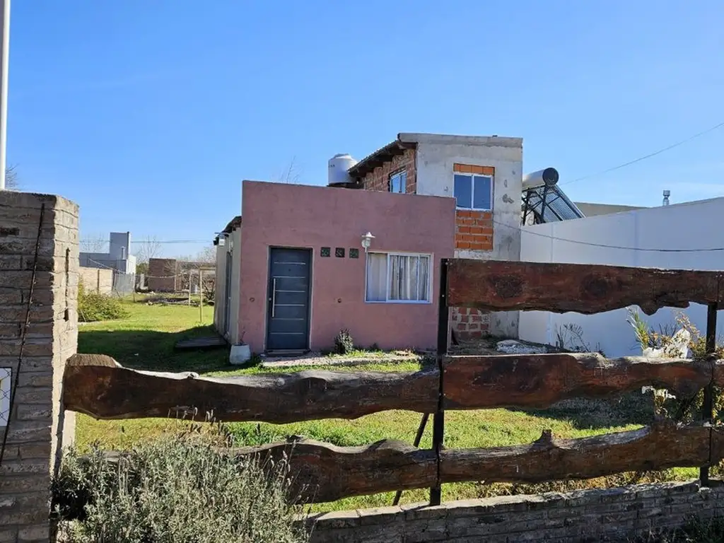 Venta Casa Gran Terreno y Potencial en Ibarlucea