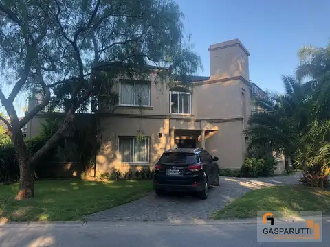 Casa en Venta con cochera