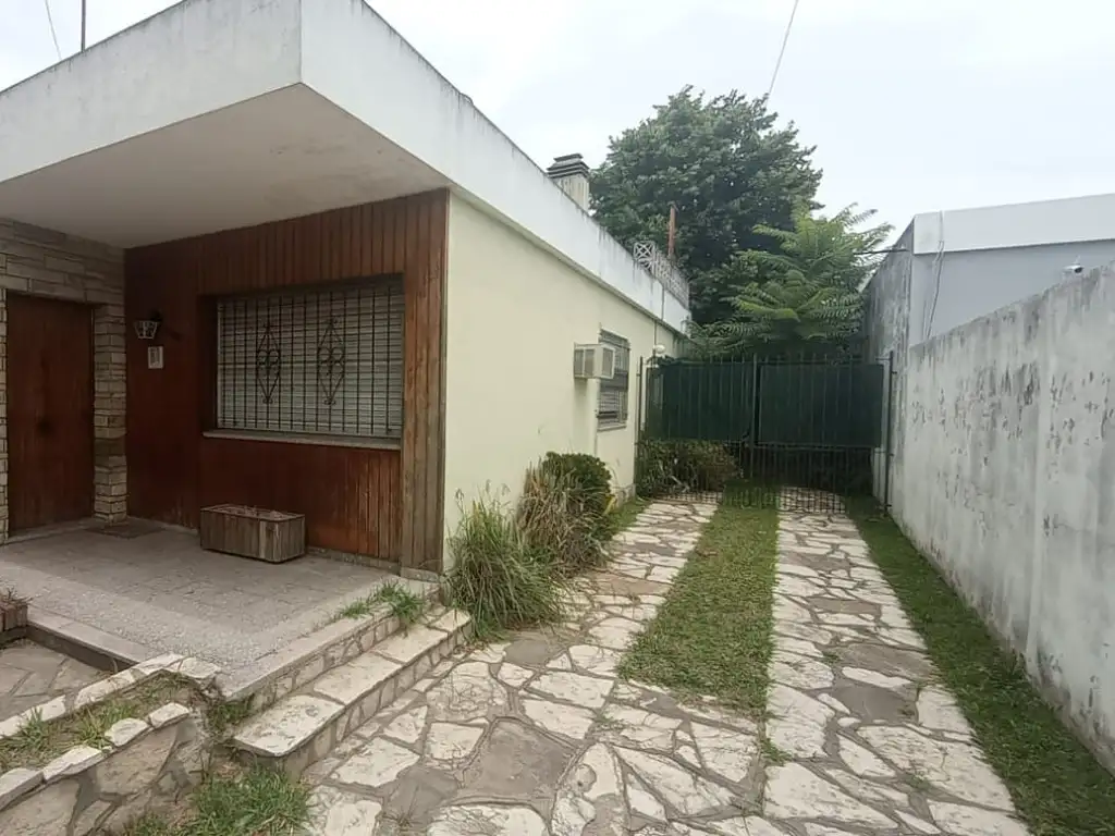 CASA A LA VENTA,  LOS POLVORINES