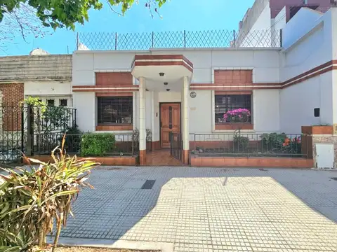 Casa en  Lote propio