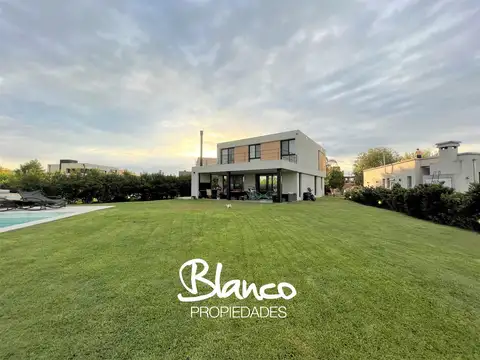 Casa en Venta en Ayres Plaza, Pilar, G.B.A. Zona Norte - BLA8950_LP577462_1 - Foto 0