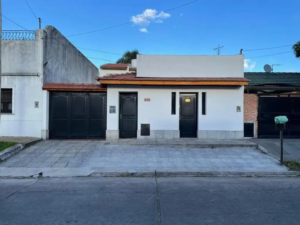 Excelente Casa En Villa Ballester