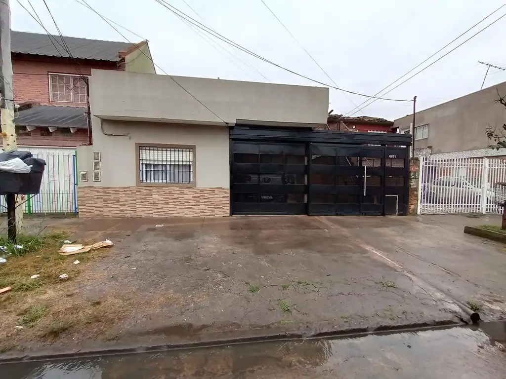 Casa  en venta en Gregorio De Laferrere