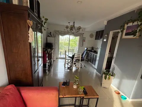 DUPLEX AMOBLADO en ALQUILER con PARRILLA y COCH EN CONDOMINIO ALTO MOLINO