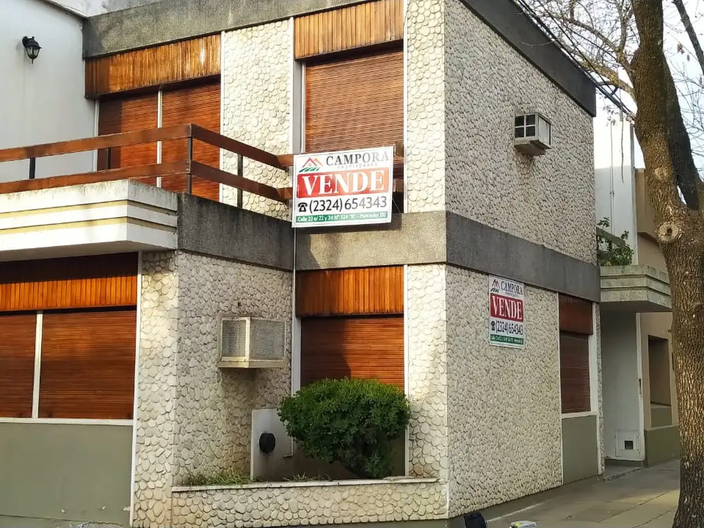 HERMOSA CASA EN VENTA EN CENTRO DE MERCEDES BUENOS AIRES