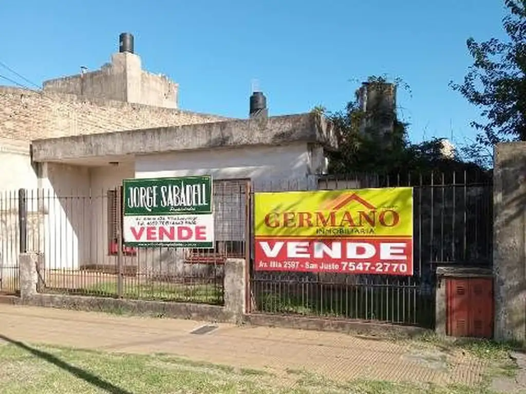 Lote excelente ubicación comercial.