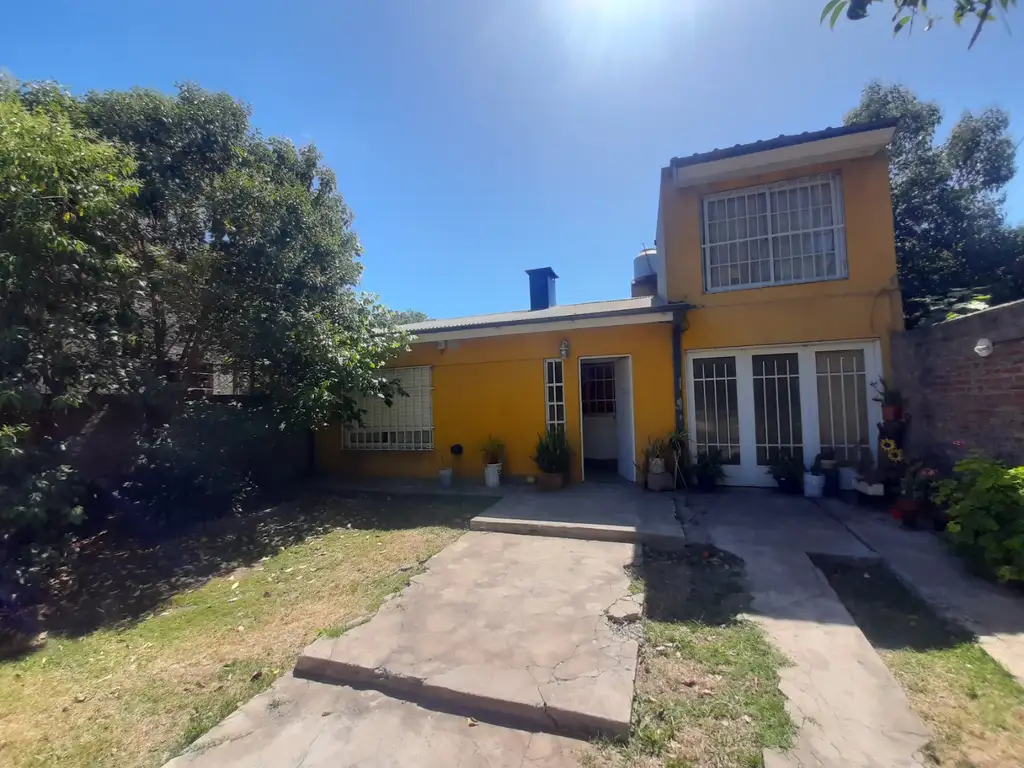 CASA EN LOTE DE 510M2 - OPORTUNIDAD..