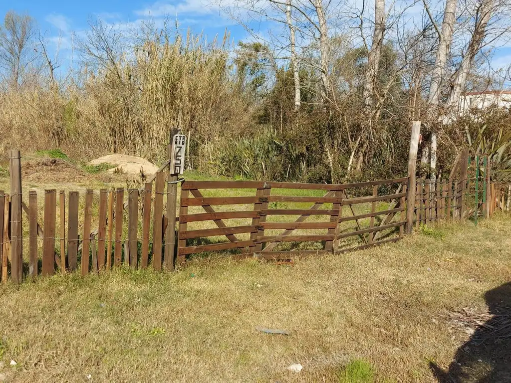 Terreno en Dique Luján