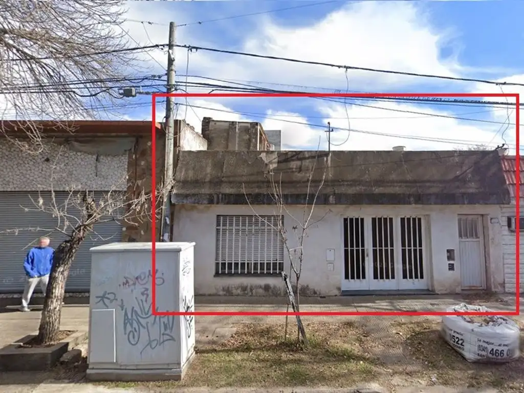 CASA A RECICLAR EN VENTA 3 DORMITORIOS LAS HERAS