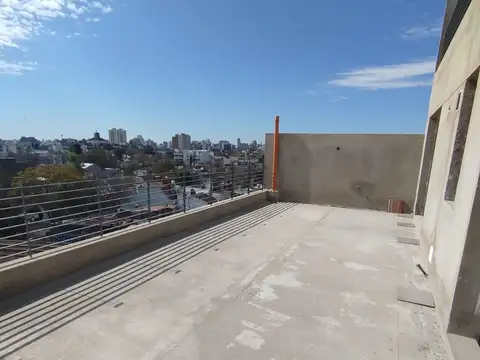 Av. Congreso 4000, Piso 1