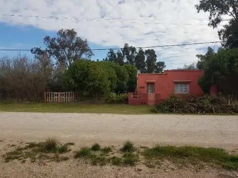 Casa en venta - 2 Dormitorios 1 Baño - 1800Mts2 - Copetonas, Tres Arroyos