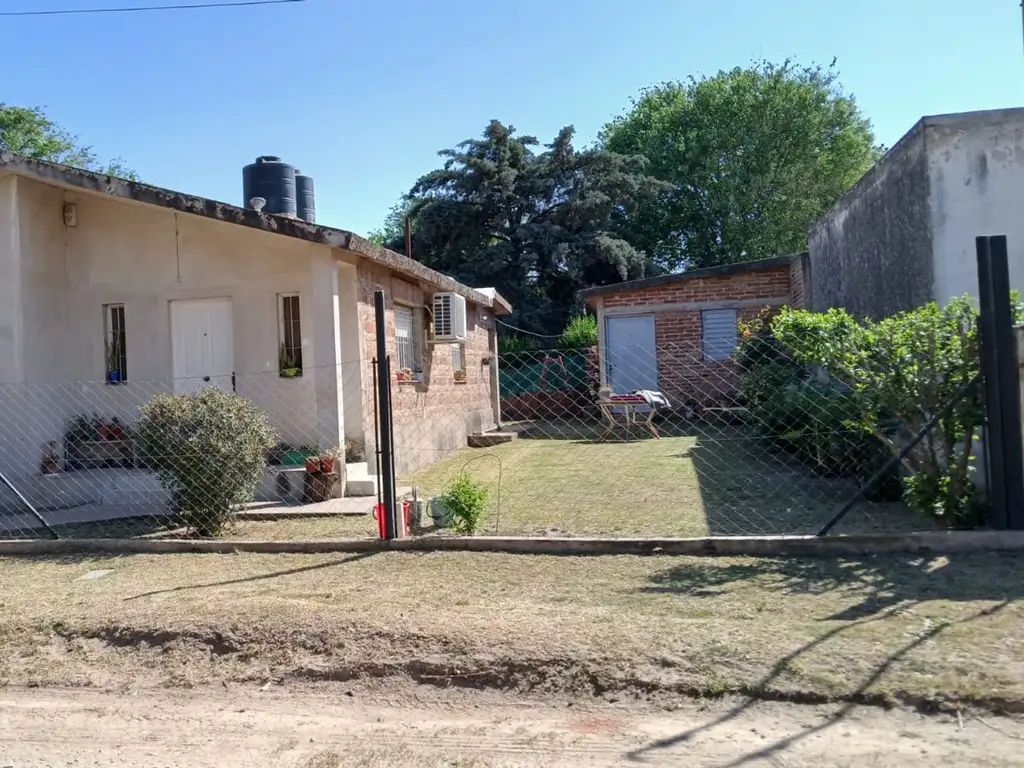 Casa en venta dos dormitorios en Villa Bustos