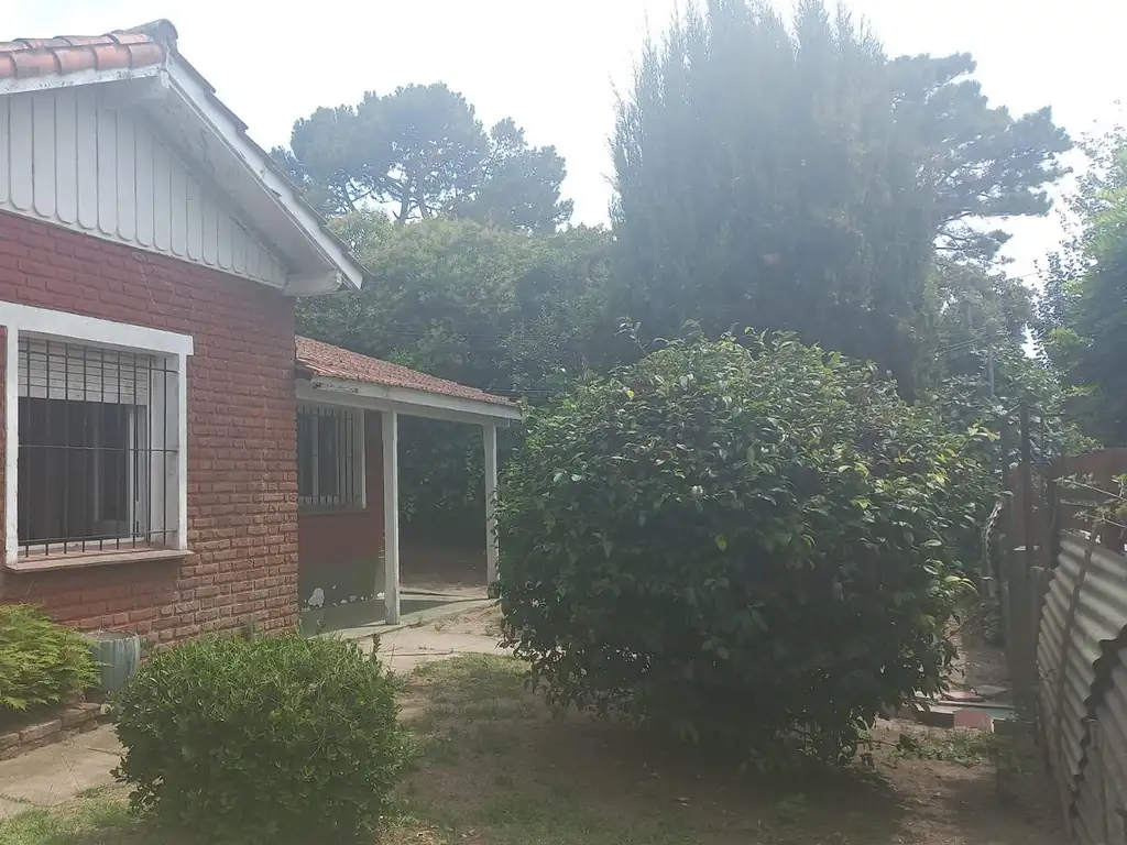 Se Vende casa de 3 ambientes en Villa Gesell