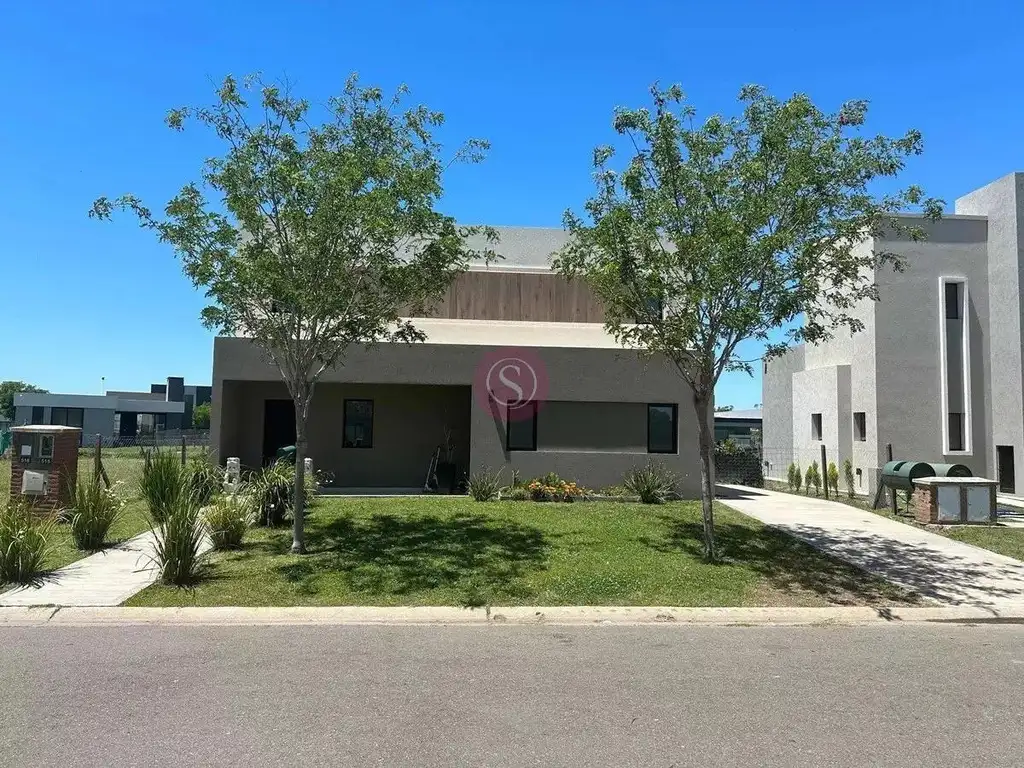 Casa en Venta y Alquiler en Barrio San Ramon, Pilar Del Este