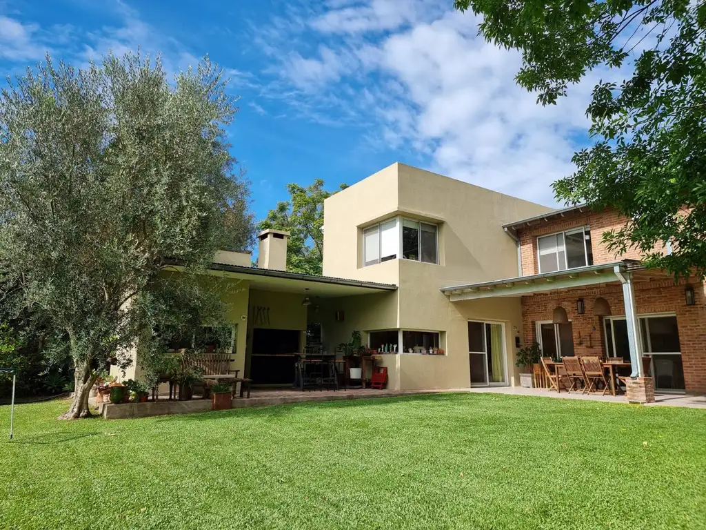 Casa alquiler temporario Bella Vista Barrio El Lago