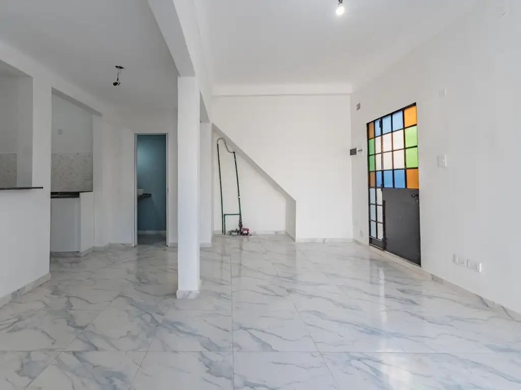 Ph a estrenar a la venta en San Fernando, con patio y terraza propia!