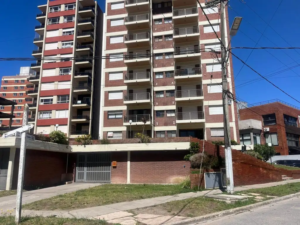 Departamento de 2 ambientes y medio en Edifico Drava