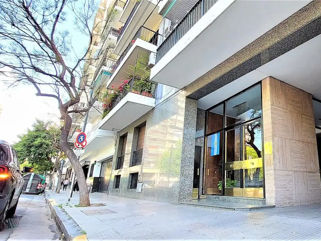 Luis Maria Campos 1600 Departamento de 4 ambientes Contrafrente Balcón en Belgrano VENTA