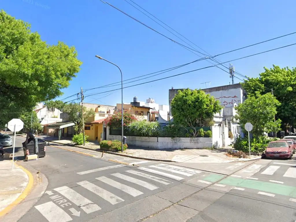 LOTE EN LA MEJOR ESQUINA - Más de 1000m vendibles