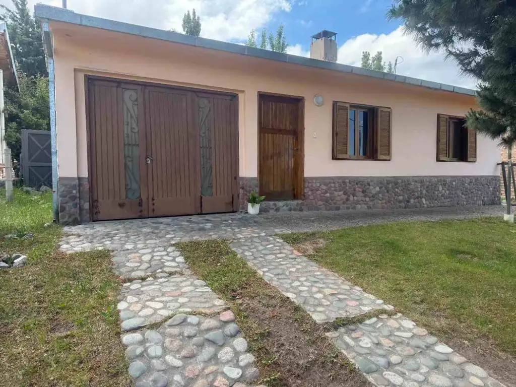 Excelentes casa mas cabaña en Potrerillos