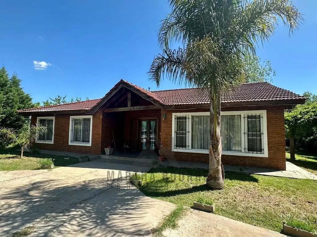 Casa Chalet  en Venta en Comarca del Sol, Exaltación de la Cruz, G.B.A. Zona Norte