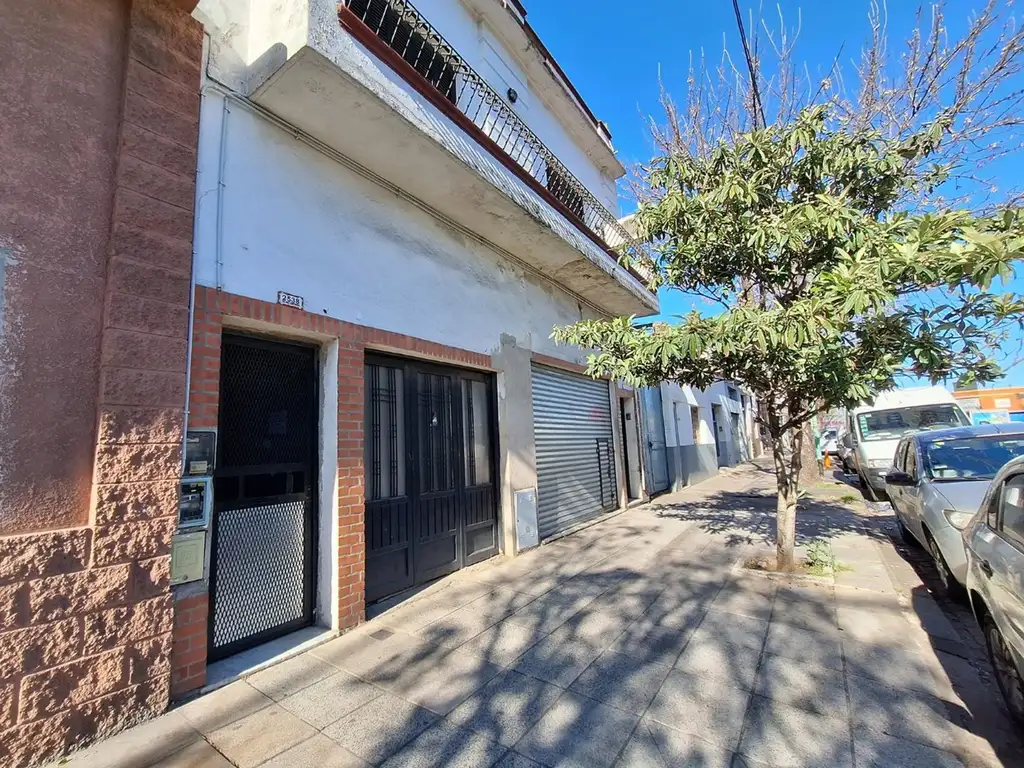 Venta PH 4 ambientes con terraza Pompeya