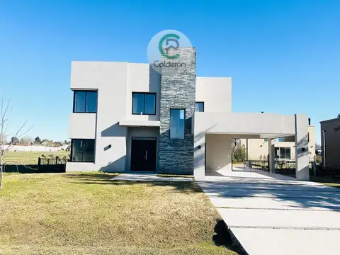 Casa en Venta Barrio Cerrado Solar de Alvarez