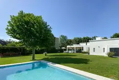 CASA EN VENTA HARAS DEL SUR I .LA PLATA