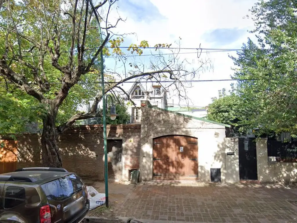 RETASADA - Casa en Alberdi al 700 en la mejor zona de Olivos
