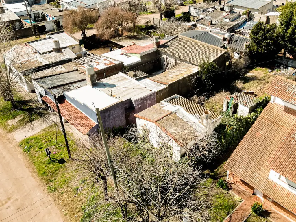 Venta casa a reciclar barrio El Progreso Lote 333