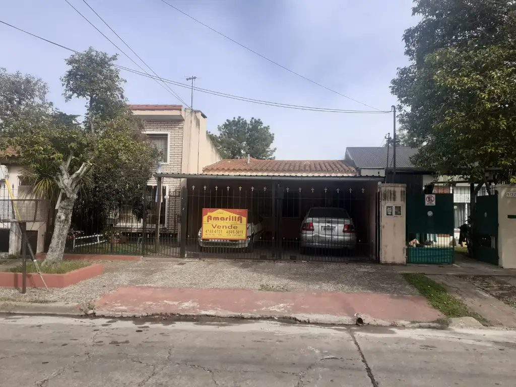 CASA EN TORCUATO A  2 C. aV BELGRANO 8 C COLECTORIA