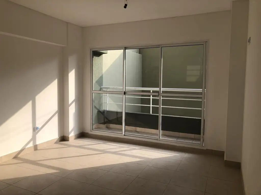 VENTA • VILLA LURO • AV. RIVADAVIA 9615 • MONOAMBIENTE • APTO PROFESIONAL • A ESTRENAR