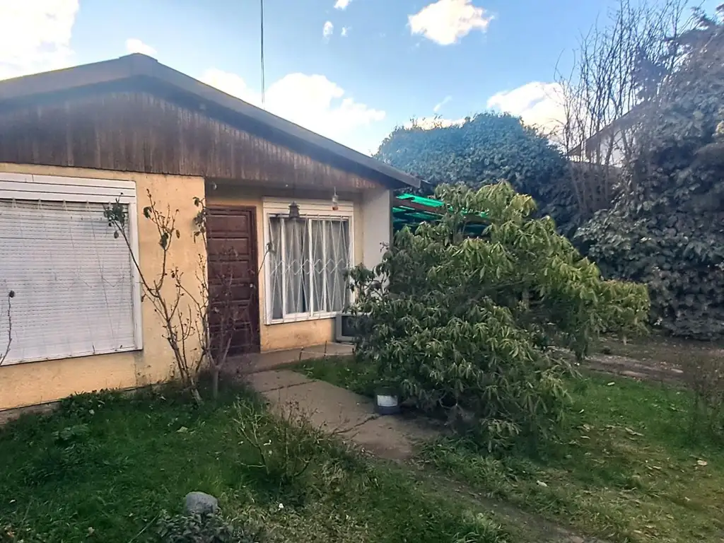 2 casas en lote de 525m²,140² m² construidos - El Bolson