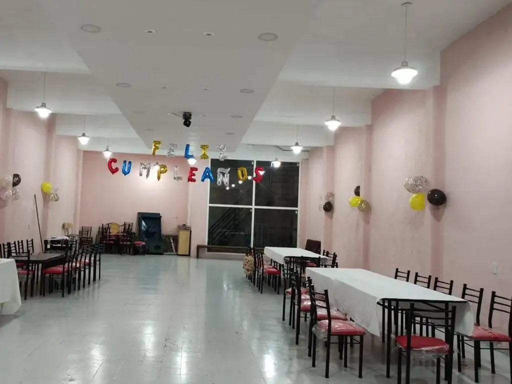 LOCAL  COMERCIAL  SALÓN USOS MÚLTIPLES