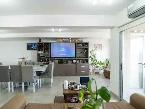 DEPARTAMENTO EN VENTA LA PLATA - 3 dorm + Terraza