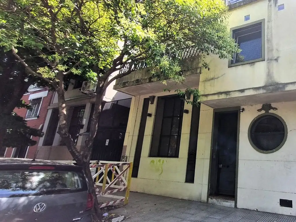 CASA EN VENTA 5 AMBIENTES EN  COLEGIALES