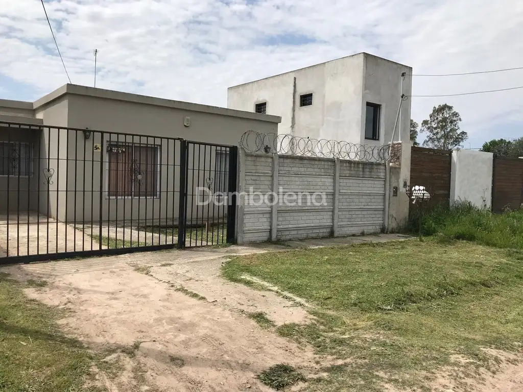 Casa Chalet  en Venta o permuta ubicado en Francisco Álvarez, Moreno, G.B.A. Zona Oeste