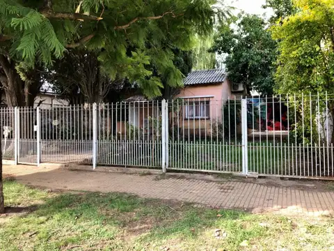 Casa sobre dos lotes Bustos al 200 Nuevo Valor