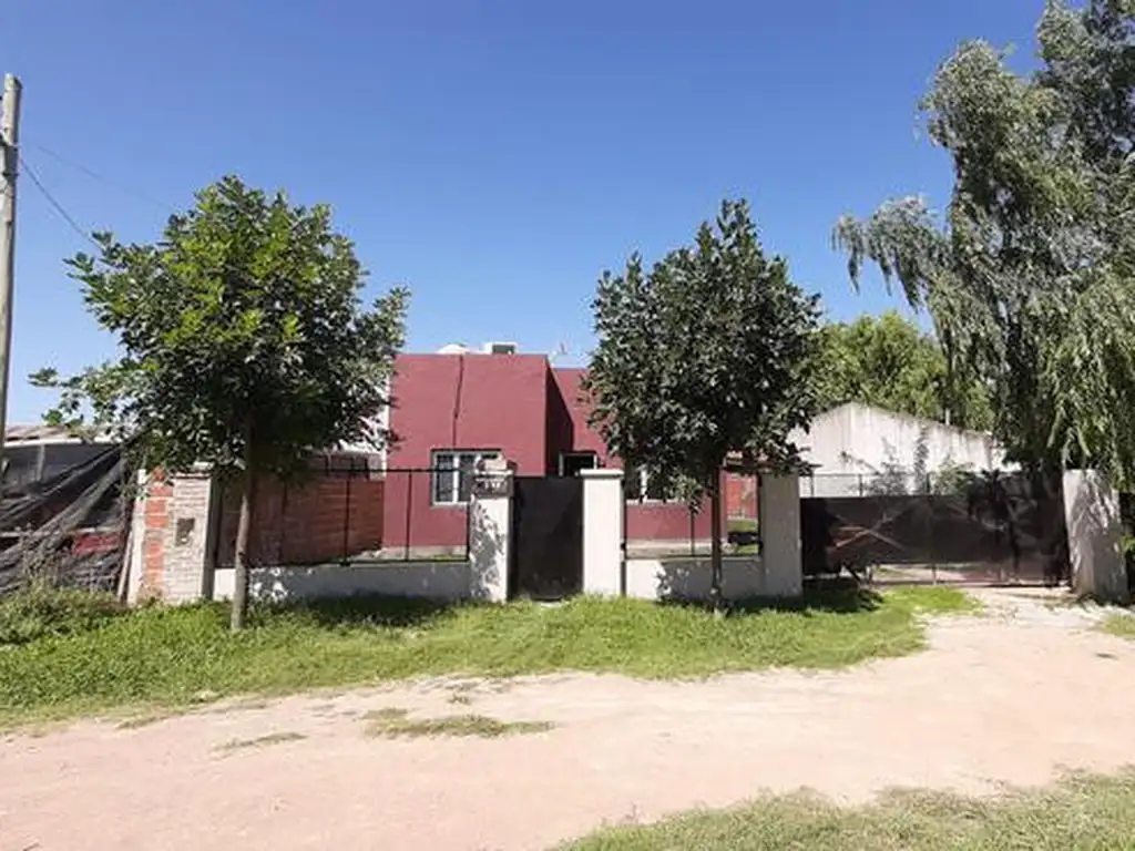 Casa - Barrio Padre Varela, Lujan