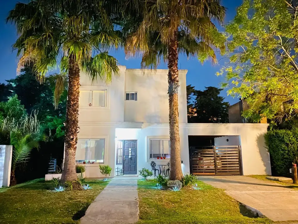 CASA EN VENTA BARRIO JARDINES DE ESCOBAR