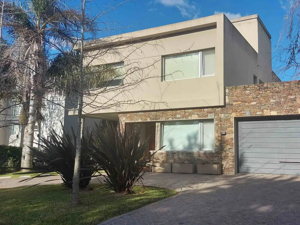 Casa en venta en Village del Parque 8700 - Village Del Parque - Argenprop