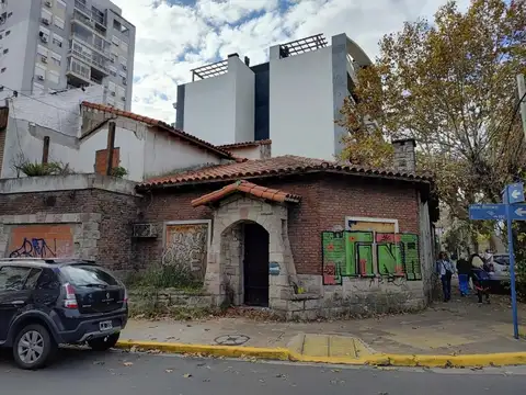 VENTA DE CASA A REFACCINAR EN RAMOS MEJIA CENTRO