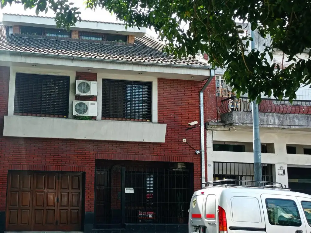 Depto.tipo casa de 5 ambientes en Venta en Villa gral.mitre