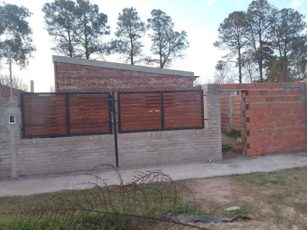 Casa prefabricada a termina Parque habitacional Iberlucea