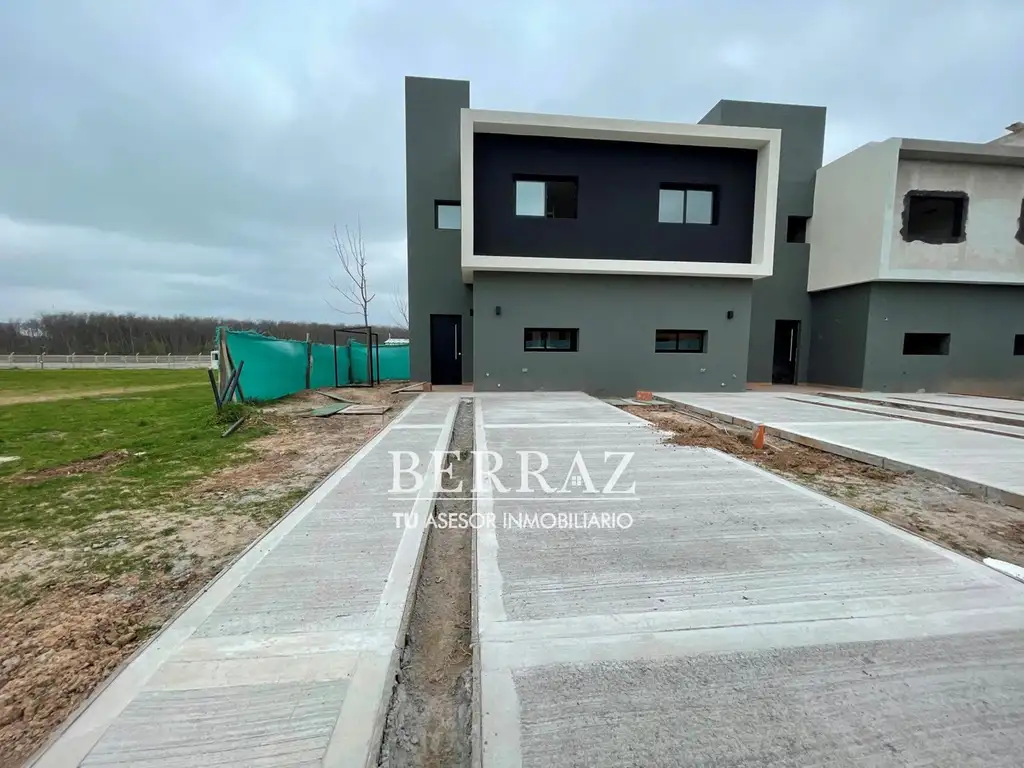 Casa venta en El Aljibe Manzanares lote de 131 m2 SB